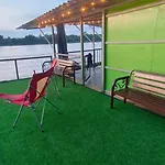 Rumah Rakit Bangau Parit Temerloh